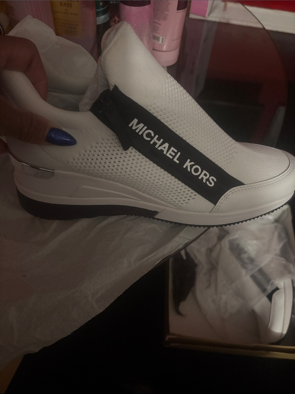 MICHAEL KORS White Sneaker